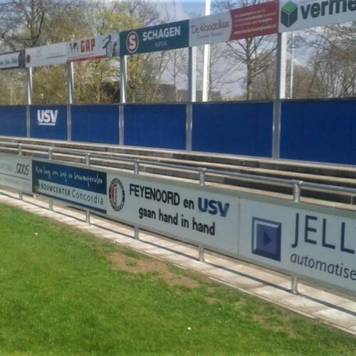 Reclamebordprofielen Pro 23 Reclamebord ophangprofielen PRO, voor iedere sportvereniging de ideale oplossing.